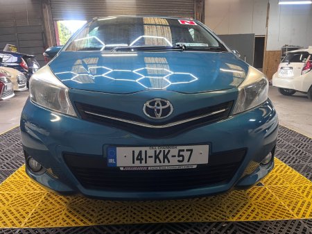 2014 Toyota Yaris - photo 3