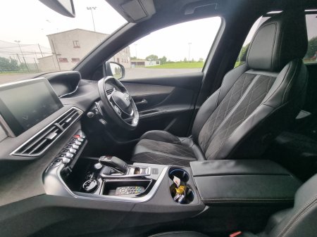2018 Peugeot 5008 - photo 17