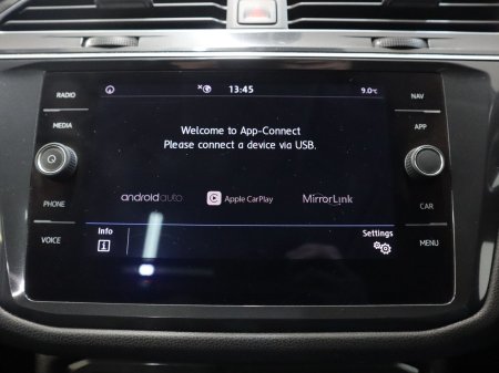 2020 Volkswagen Tiguan - photo 19