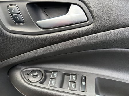 2017 Ford Kuga - photo 26