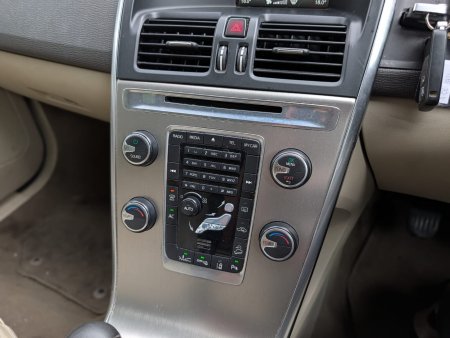 2011 Volvo XC60 - photo 14