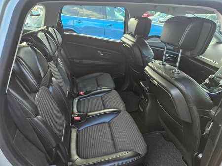 2017 Renault Scenic - photo 10