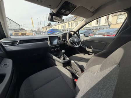 2023 Renault Clio - photo 24