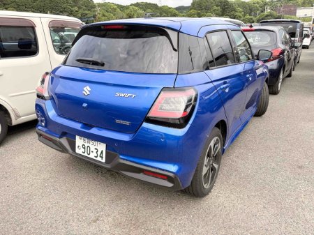 2024 Suzuki Swift - photo 2