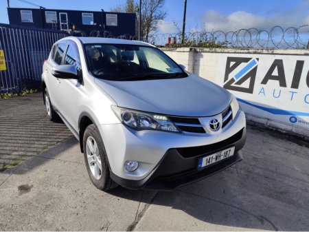 2014 Toyota RAV4 - photo 2