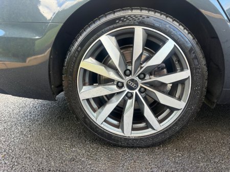 2022 Audi A4 - photo 8