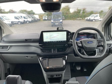 2026 Ford Transit Custom - photo 10