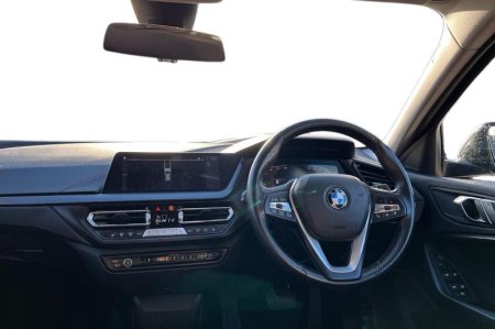 2021 BMW 1-Series - photo 10