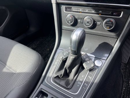 2020 Volkswagen Golf - photo 11