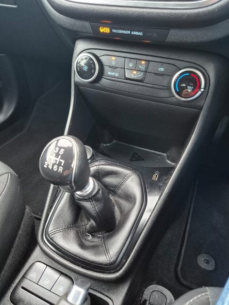 2019 Ford Fiesta - photo 11