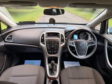 2011 Opel Astra - photo 9