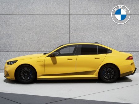 2027 BMW M5 - photo 3