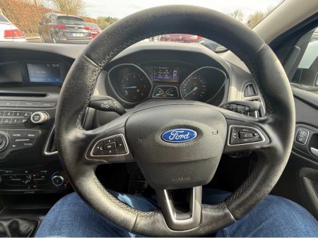 2015 Ford Focus - photo 13