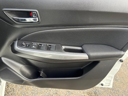 2017 Suzuki Swift - photo 8