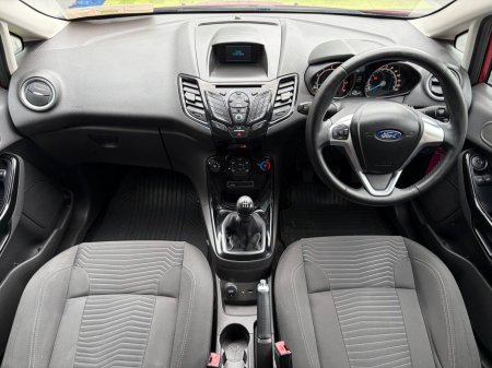 2015 Ford Fiesta - photo 10