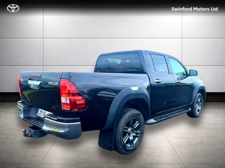 2021 Toyota Hilux - photo 2