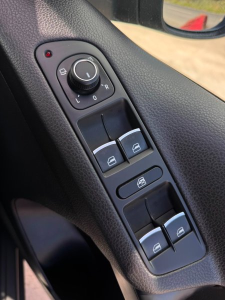 2016 Volkswagen Tiguan - photo 24