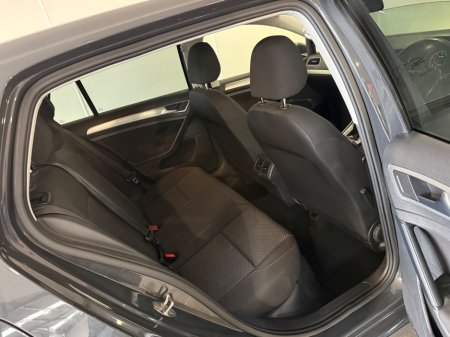 2021 Volkswagen Golf - photo 4