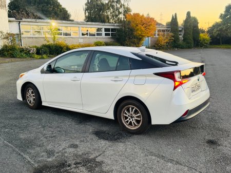 2022 Toyota Prius - photo 8