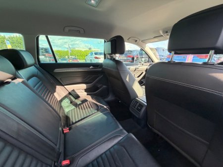 2022 Volkswagen Passat - photo 36
