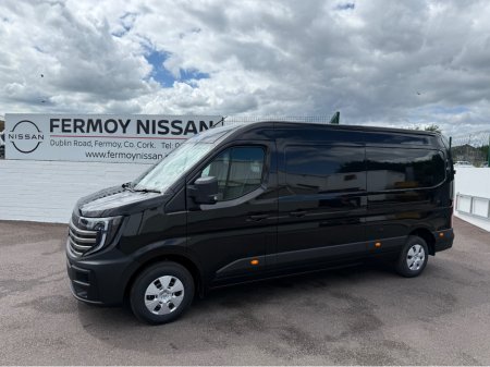 2027 Nissan Interstar - photo 12