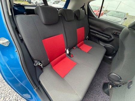 2018 Toyota Aqua - photo 24