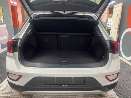 2024 Volkswagen T-Roc - photo 7