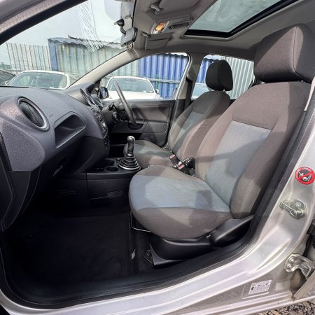 2006 Ford Fiesta - photo 17