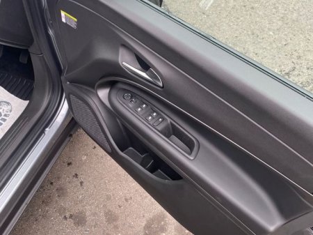 2026 Jeep Avenger - photo 12