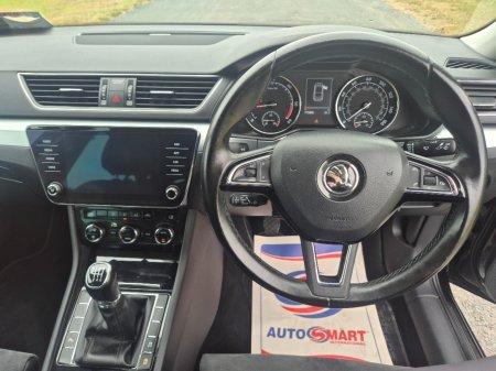 2018 Skoda Superb - photo 9