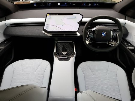 2026 BMW iX3 - photo 4