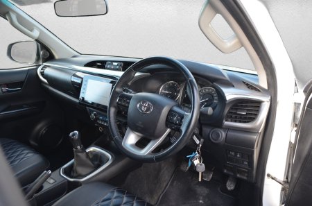 2021 Toyota Hilux - photo 11
