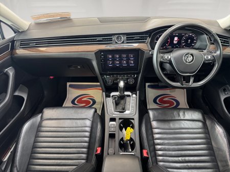 2018 Volkswagen Passat - photo 15