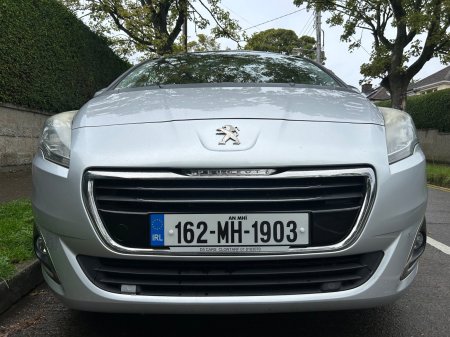 2016 Peugeot 5008 - photo 2