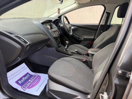 2018 Ford Focus - photo 11