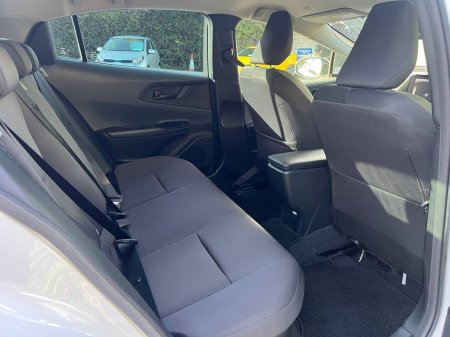 2023 Toyota Prius - photo 8