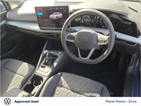 2026 Volkswagen Golf - photo 2