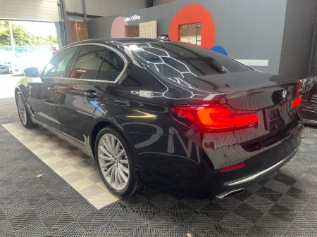 2021 BMW 5-Series - photo 5