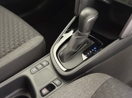 2024 Toyota Yaris Cross - photo 17