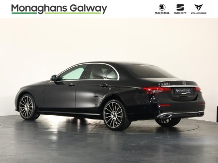 2022 Mercedes-Benz E-Class - photo 6