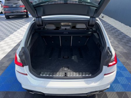 2022 BMW 3-Series - photo 36