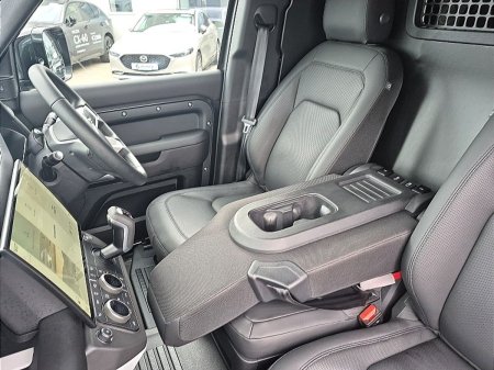 2026 Land Rover Defender - photo 13