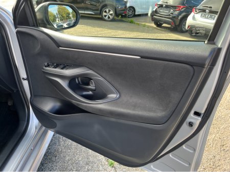 2023 Toyota Yaris - photo 12