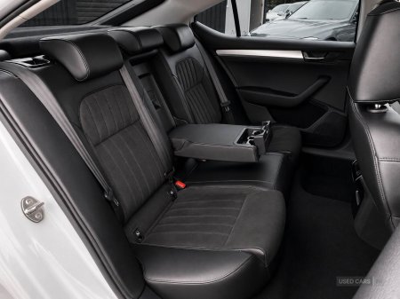 2016 Skoda Superb - photo 26