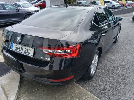2019 Skoda Superb - photo 2