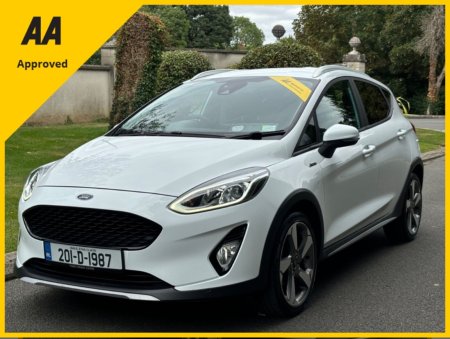 2020 Ford Fiesta - photo 2