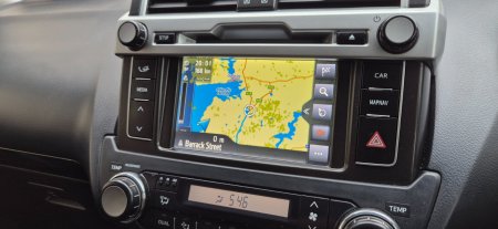2016 Toyota Land Cruiser - photo 8