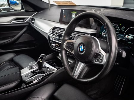 2020 BMW 5-Series - photo 10