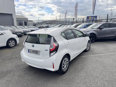 2020 Toyota Aqua - photo 7