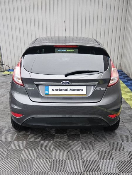 2016 Ford Fiesta - photo 4